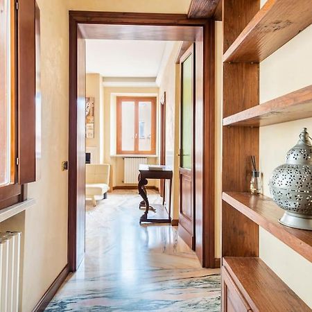 Apartment Under The Basilica Of Sant'Andrea 만토바 외부 사진
