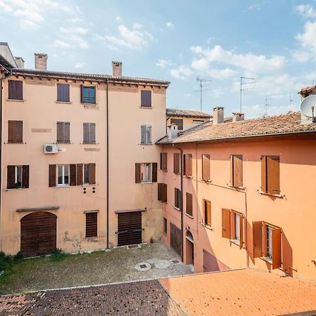 Apartment Under The Basilica Of Sant'Andrea 만토바 외부 사진