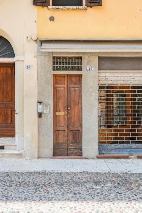 Apartment Under The Basilica Of Sant'Andrea 만토바 외부 사진